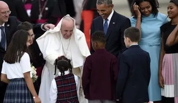 Papa Francisco llega a un EEUU polarizado y dividido
