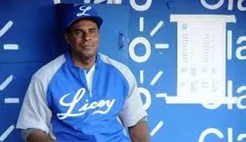 Toros contactan a Offerman para dirigir el equipo