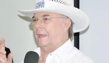 40 extranjeros se juramentan como dominicanos