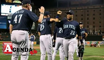 Jonrón de 3 carreras de Robinson Canó da victoria a Seattle 