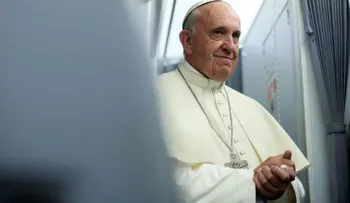 "El papa Francisco insta a una rebelión contra el capitalismo"