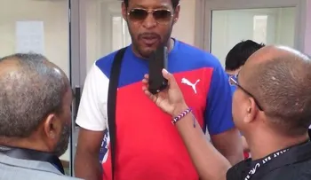 Javier Sotomayor, sorprende con su presencia en la Serie del Caribe