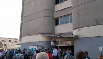 Hombre que se lanzó de "El Huacal" llegó sin vida al hospital Darío Contreras