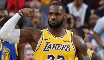 Lebron James y su envidiable colección de autos