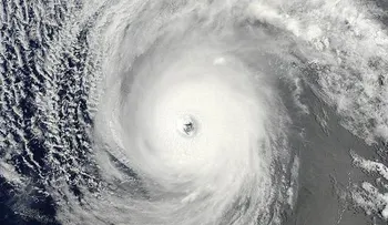 El huracán Iselle se acerca a Hawái 