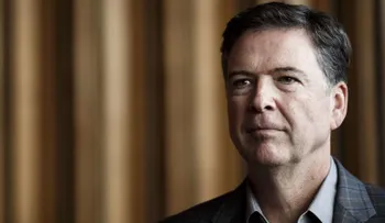 Departamento de Justicia imputa nuevos cargos penales a James Comey por filtración de información clasificada