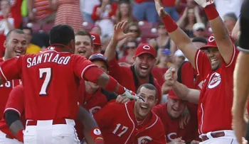 Ramón Santiago pega grand slam y torpedea aspiraciones de Piratas 