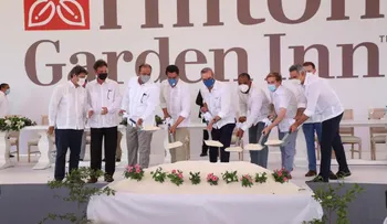 Presidente Abinader encabeza inicio construcción del hotel Hilton Garden Inn La Romana