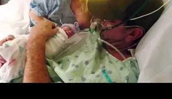 Un hombre con cáncer terminal conoce a su hija antes de morir  (Video)