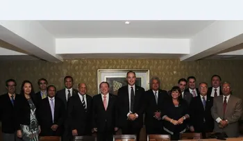 Ministro de Industria y Comercio se reúne con empresarios de Paraguay; buscan fomentar inversión en RD