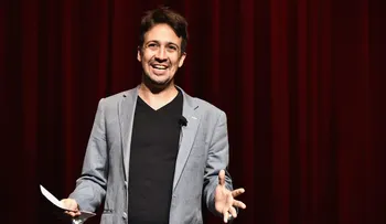 Lin-Manuel Miranda se pone la camiseta por todos los inmigrantes