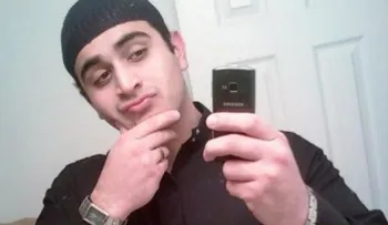 Mateen entró a su Facebook y llamó a un canal de televisión durante masacre