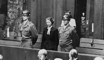 Herta Oberheuser, la demoníaca enfermera nazi que experimentaba con niños vivos 