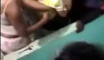 Identifican como Richard (Macá) el hombre que intentó lanzar de un cuarto piso a una mujer