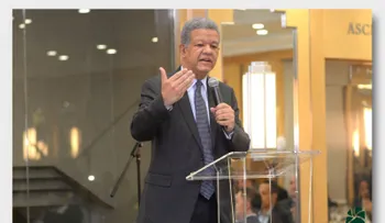 Leonel Fernández anunció en Madrid la creación de un Ministerio  de los Dominicanos  en el Exterior 
