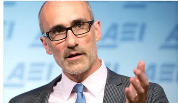 Arthur Brooks revela el hábito que comparten las personas más felices