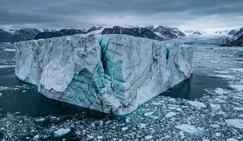 Se desprende un iceberg de 76 km² del glaciar Petermann en Groenlandia, el mayor en el Ártico desde 2020