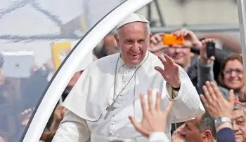 La corrupción es sucia, y la sociedad corrupta apesta, expone el papa