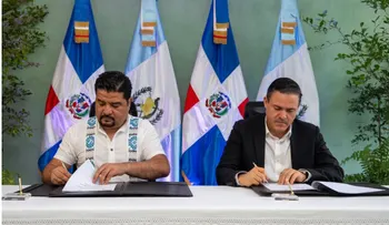 Apordom firma acuerdo portuario con Guatemala