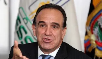 ¿Exministro de Ecuador a la fuga por caso de corrupción? Ramiro González no aparece