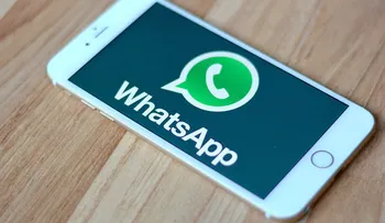 Cómo leer los mensajes de WhatsApp y Messenger sin que se enteren (ni estar en línea)