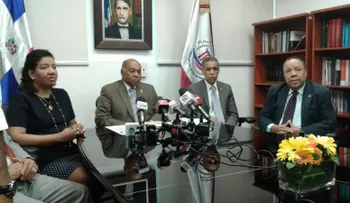 Milton Ray Guevara se queja por condiciones en que trabaja personal del TC