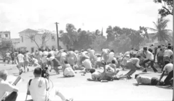 Recuerdan ametrallamiento de estudiantes frente al Palacio Nacional