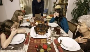 Evita temas harán pelear a todos en cena de Navidad 