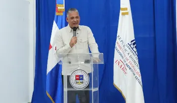 INABIE entrega lentes a 81 estudiantes de Samaná