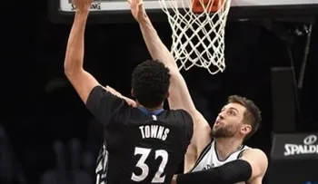 Karl Towns se apunta doble doble en triunfo de los Timberwolves