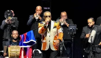 Héctor Acosta triunfa en Puerto Rico con noche histórica