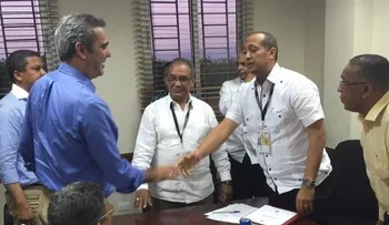 Abinader acompaña en su defensa a candidatos en Mao, Esperanza y Moca