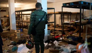Venezolanos en Estados Unidos tratan desesperadamente de ayudar a sus familias en el país