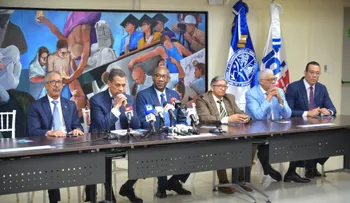 UASD e Indotel impulsan revolución digital con licitación internet de alta velocidad
