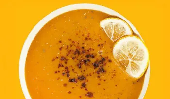 Reconfortante sopa de auyama y lentejas