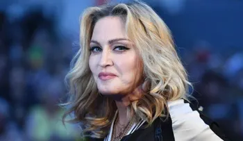 Tupac Shakur rompió con Madonna porque ella es blanca