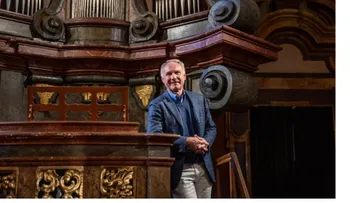 Dan Brown vuelve con conspiración, neurociencia y romance en Praga