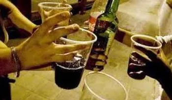 17 menores sufren intoxicación alcohólicas 