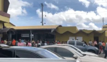 Investigan causa incendio en área de almacén JCE