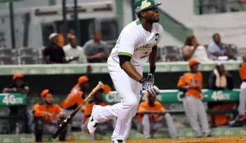 Estrellas derrotan a Toros y pasan al segundo lugar 