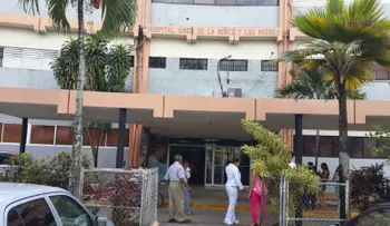 Hospital San Lorenzo de Los Mina entrega bebé a otra madre por error