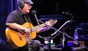 Cuba: Silvio Rodríguez acepta premio de grupo pluralista 
