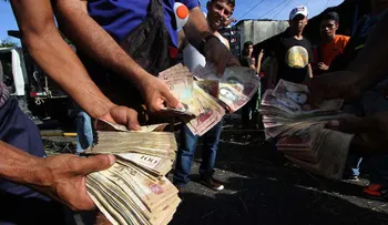 Venezuela extiende -otra vez- vigencia del billete de 100 bolívares