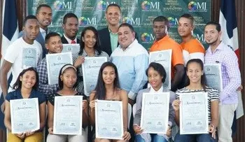 MJ concluye proceso de entrega de certificados a finalistas PNJ2017