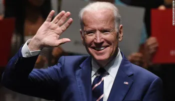 Joe Biden, vicepresidente de Estados Unidos, oficia una boda de una pareja homosexual en su casa