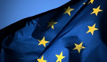 La UE respalda acceso de Grecia a hasta 700 millones de ayuda de emergencia