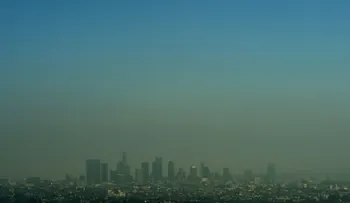 El humo de los incendios en California está provocando problemas de salud 