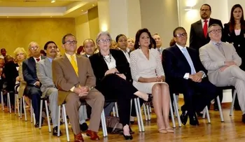 Directivos de Salud resaltan emisión de sellos alusivos a Tamiz Neonatal y CAID