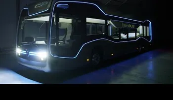Un bus recorre las calles sin conductor y no produce contaminación (VIDEO)