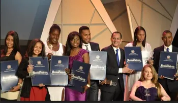 Celebran en grande Premio a la  Excelencia Juvenil Juan Pablo Duarte 2015